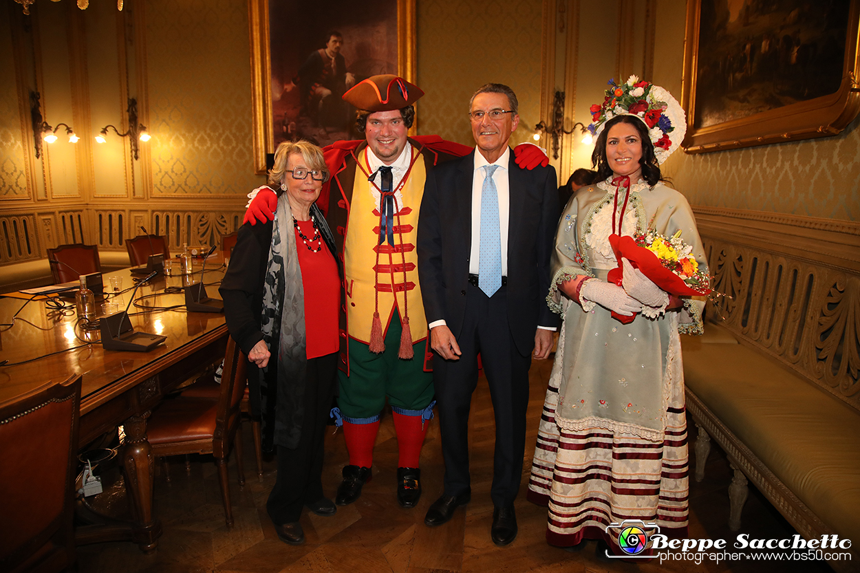 VBS_3699 - Investitura Ufficiale Gianduja e Giacometta Famija Turineisa - Carnevale di Torino 2024.jpg